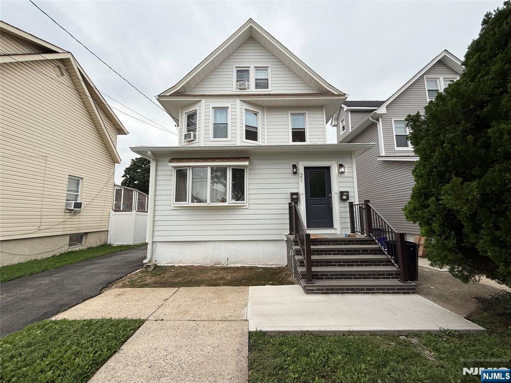 21 Livingston Avenue 2nd fl - Photo 1
