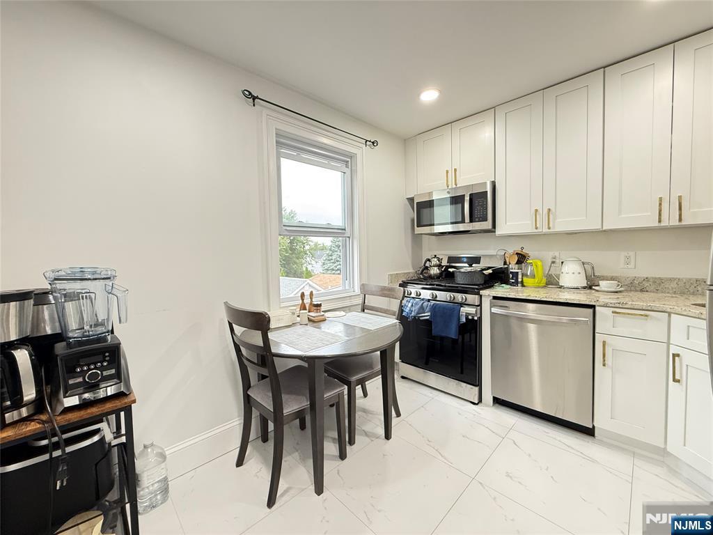 21 Livingston Avenue 2nd fl - Photo 5