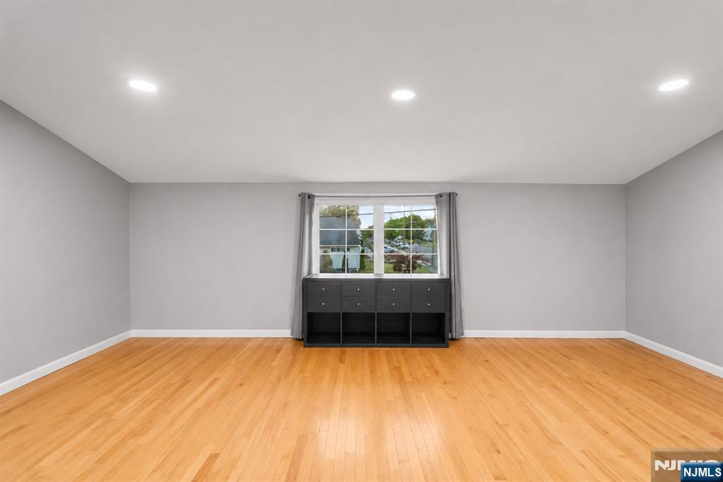 92 Anderson Avenue