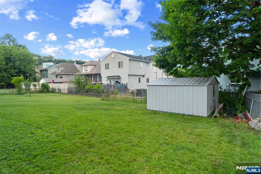 92 Anderson Avenue