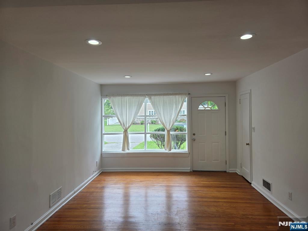 132 Heatherhill Road - Photo 1