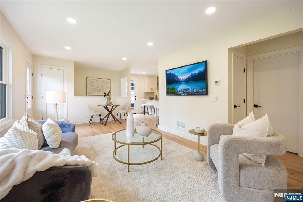 61 Mackay Avenue - Photo 1