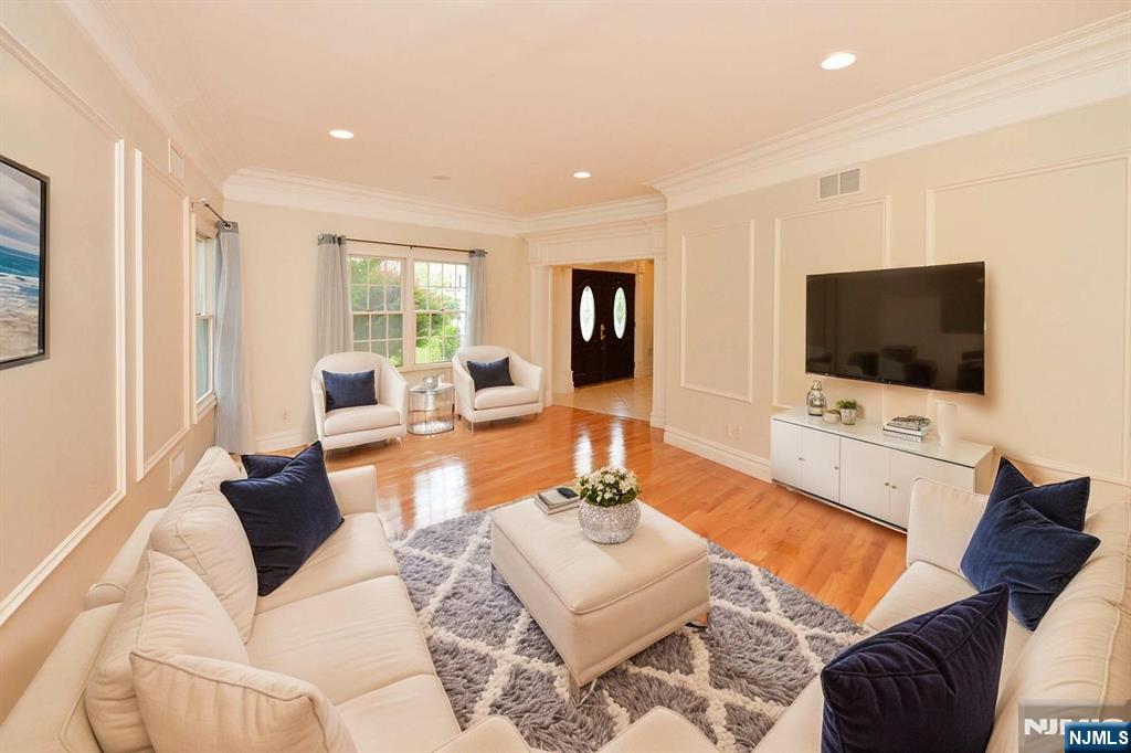 2186 Jones Road