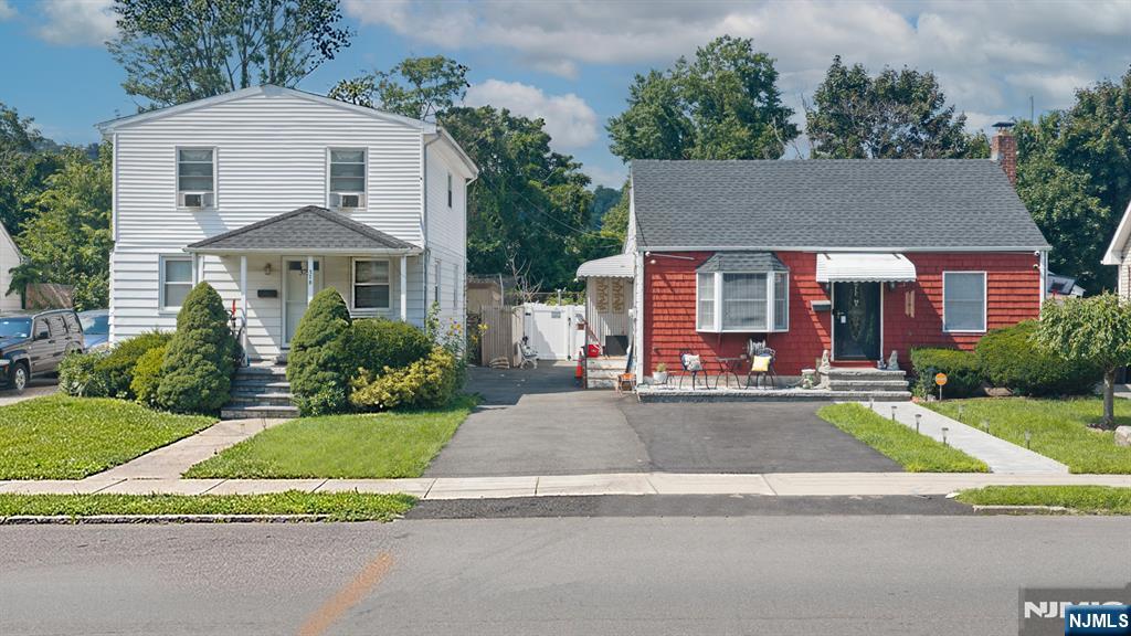379 Chamberlain Avenue - Photo 2