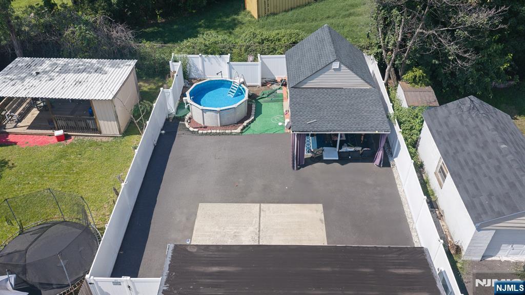 379 Chamberlain Avenue - Photo 4
