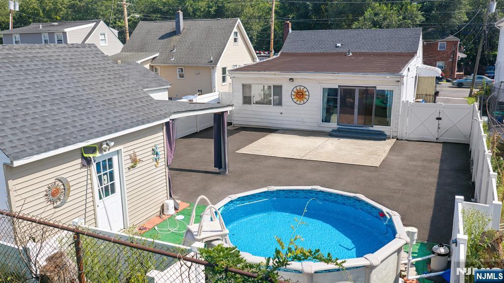 379 Chamberlain Avenue