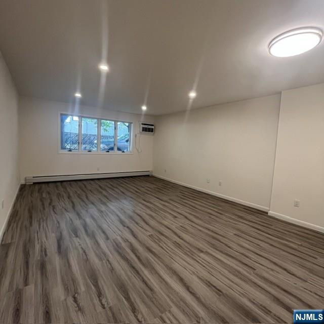 16 Elm Street 8 - Photo 1