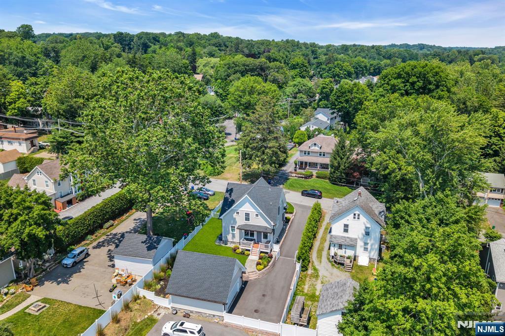 16 Storms Ave, Park Ridge, NJ 07656