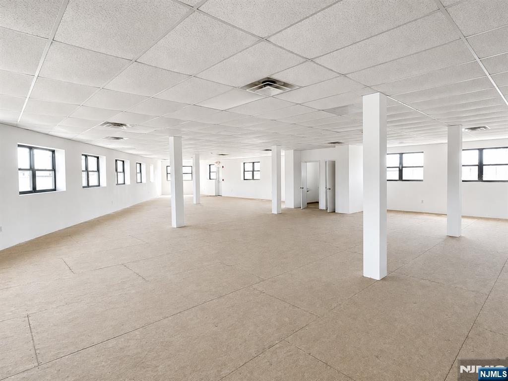 106 Somerset Street — photo 6