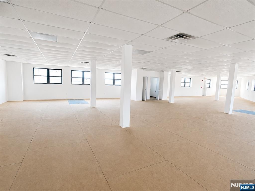 106 Somerset Street — photo 9