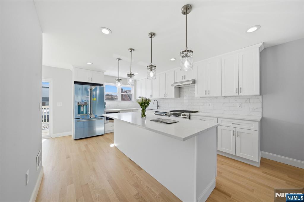 60 Dewitt Street B - Photo 2