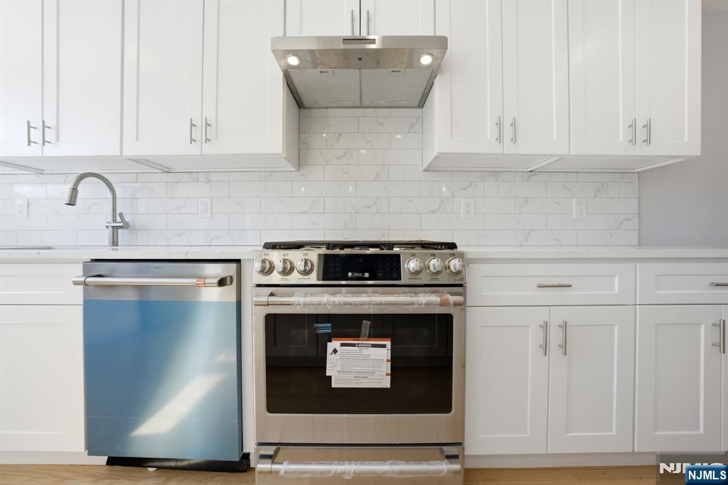 60 Dewitt Street B - Photo 3