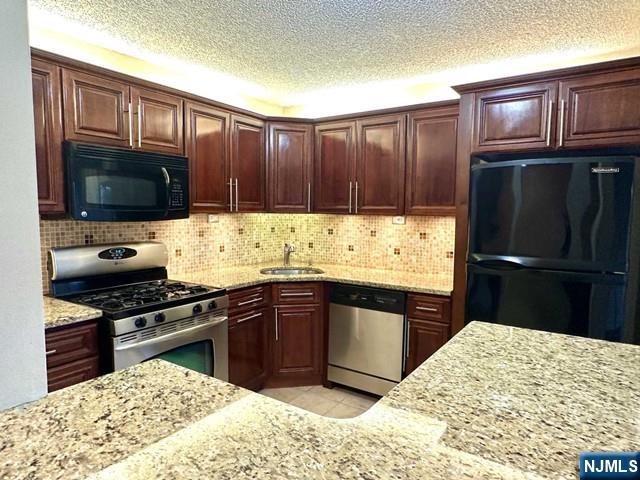303 Linden Street 303 - Photo 1