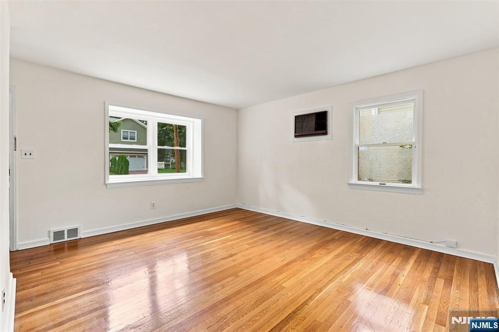 182 14th - Photo 5