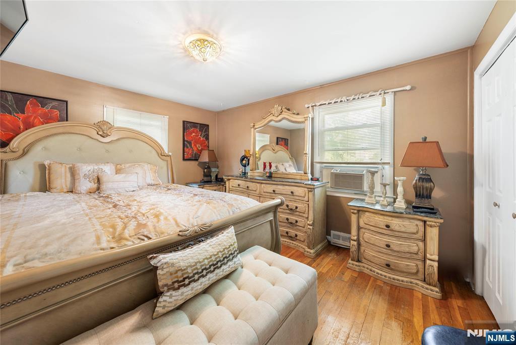 425 Adrianne Court