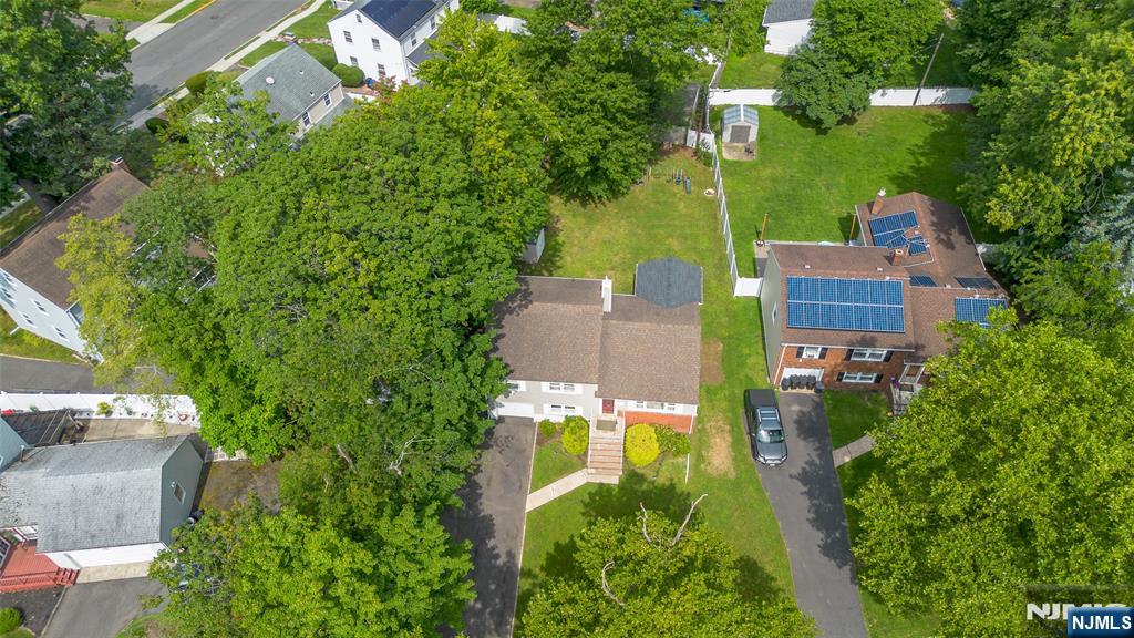 425 Adrianne Court