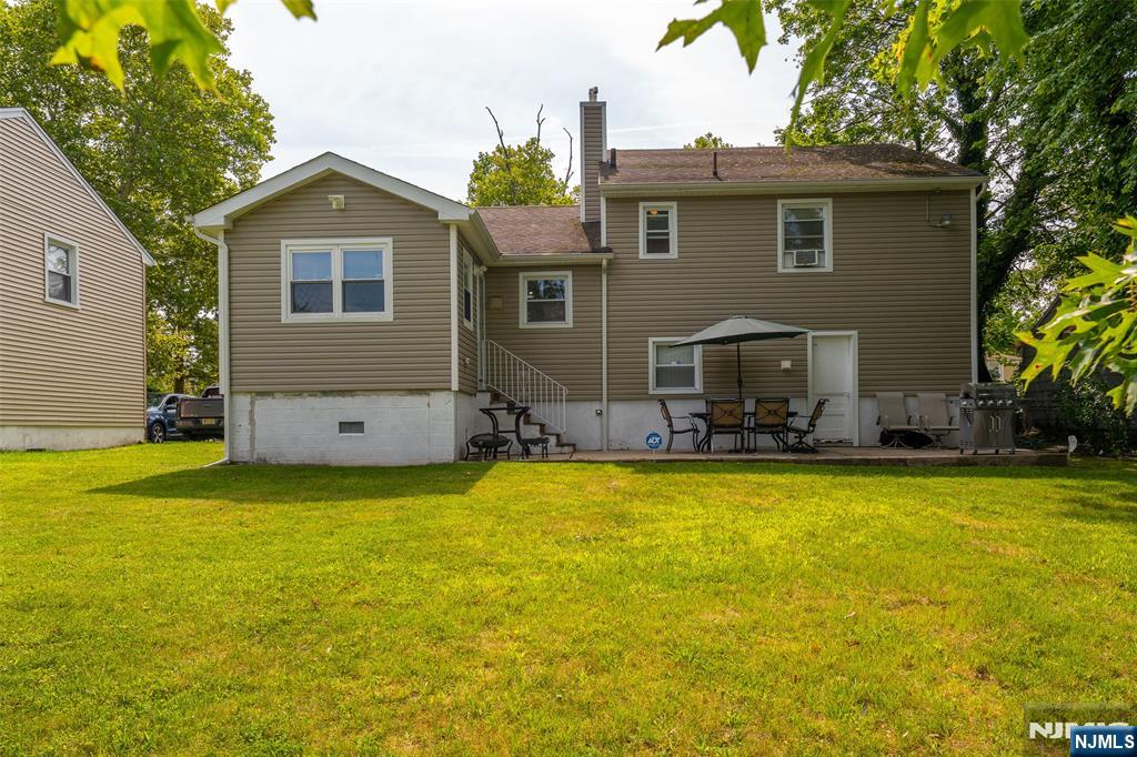 425 Adrianne Court