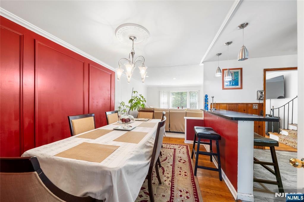 425 Adrianne Court