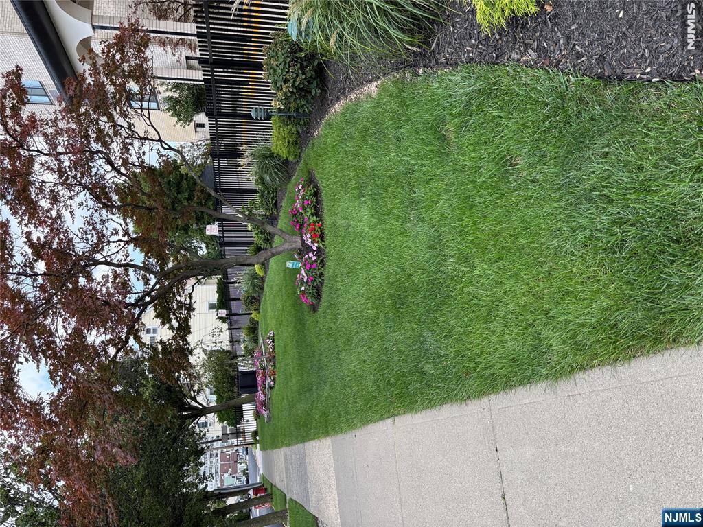 1590 Anderson Avenue 3D - Photo 2