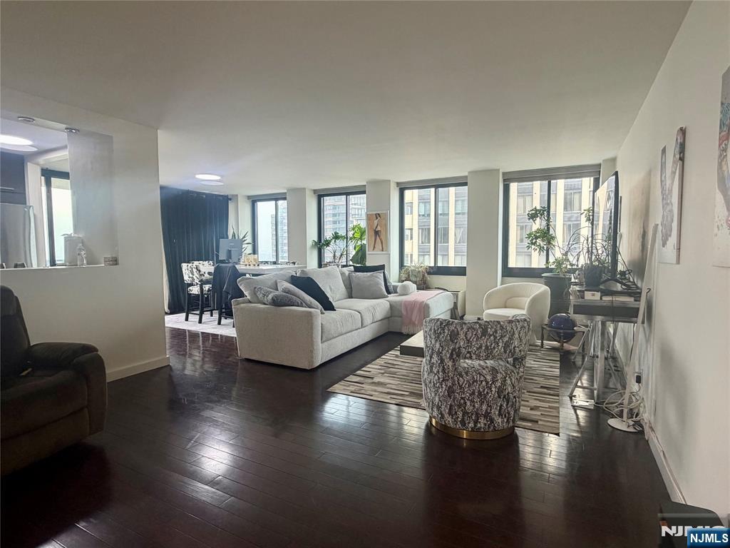 300 WINSTON Drive 616 - Photo 4