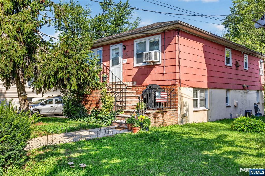 176 Meadow Lane - Photo 1