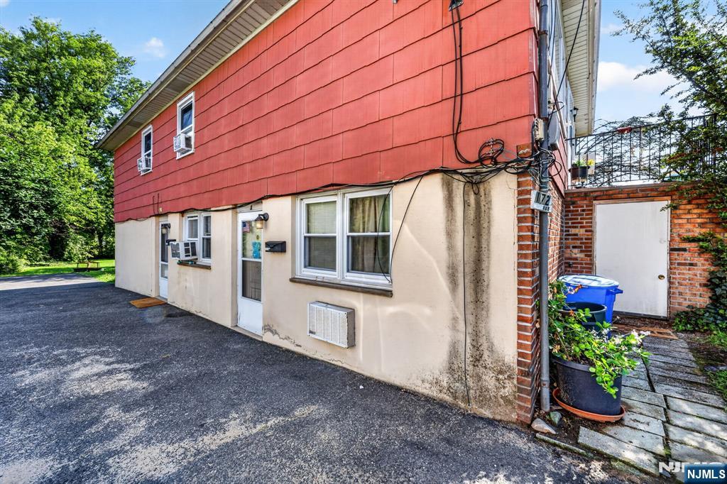 176 Meadow Lane - Photo 3