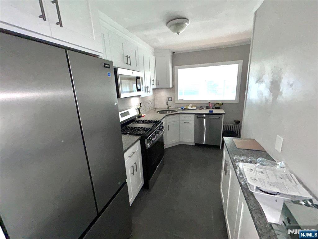 99 Post Avenue 2 - Photo 2