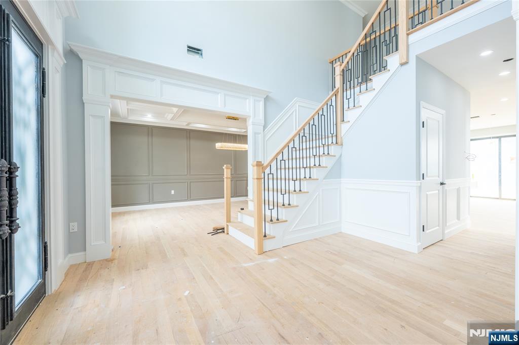 412 Gregory Rd, Paramus, NJ 07652