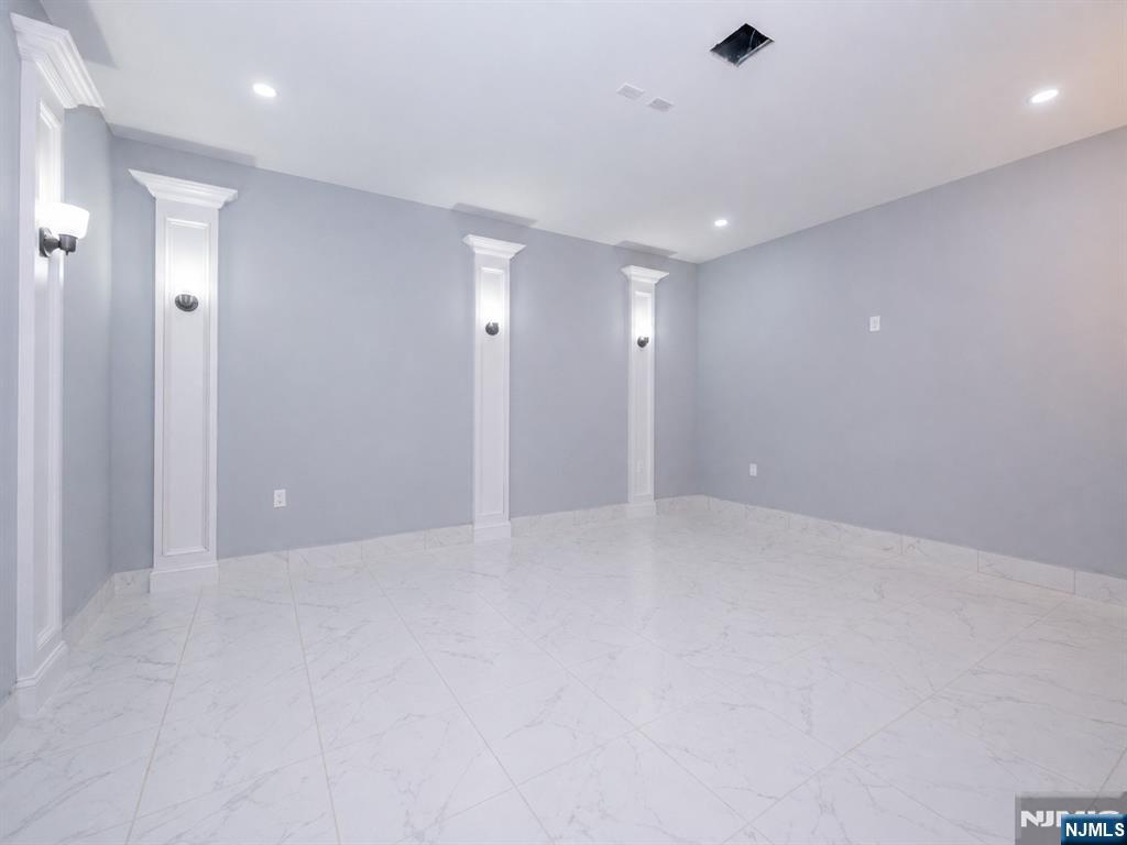 412 Gregory Road