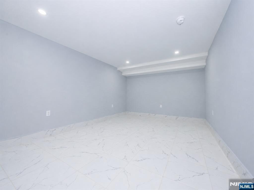 412 Gregory Road