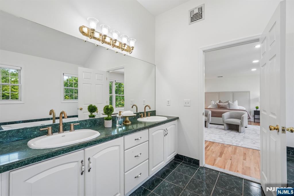 15 Bethany Circle