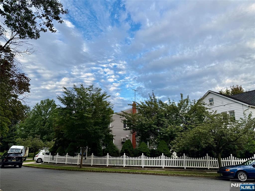 Photo 3 of Single family home for sale at 153 Smallwood Ave, Belleville, NJ 07109 | MLS# 26033105 | Listing updated on 2026-09-19