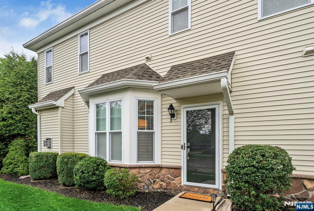 Photo 2 of Condo for sale at 32 Dogwood Ln, Wanaque, NJ 07420 | MLS# 26033106 | Listing updated on 2026-10-08