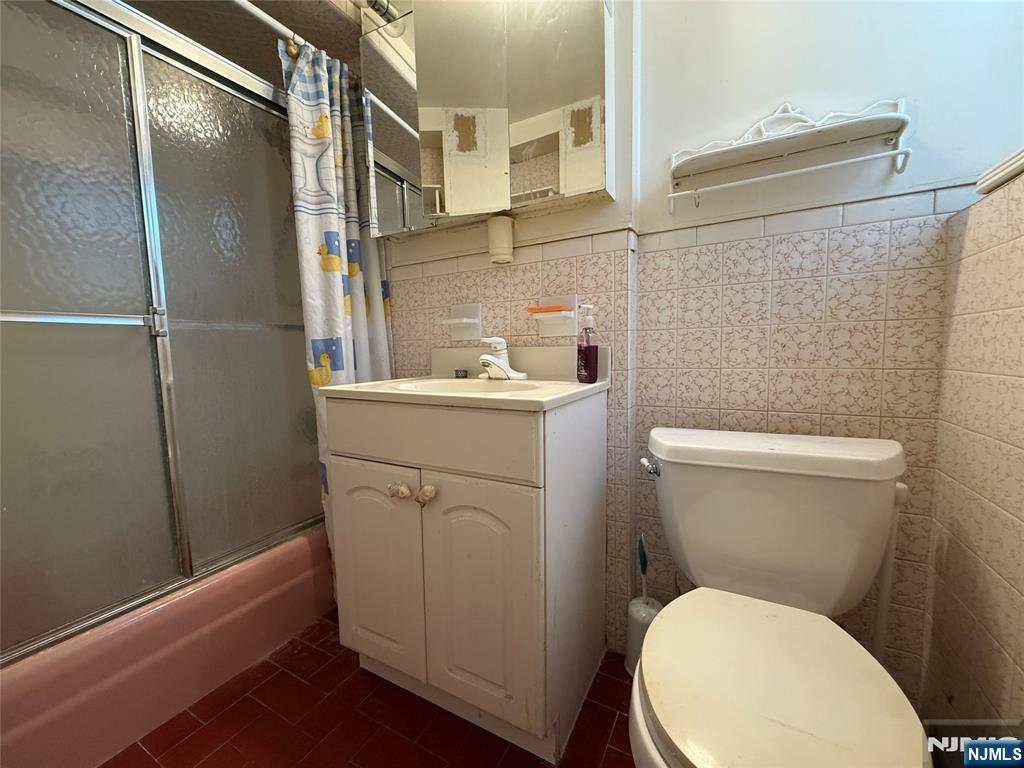 2457 8th Street
