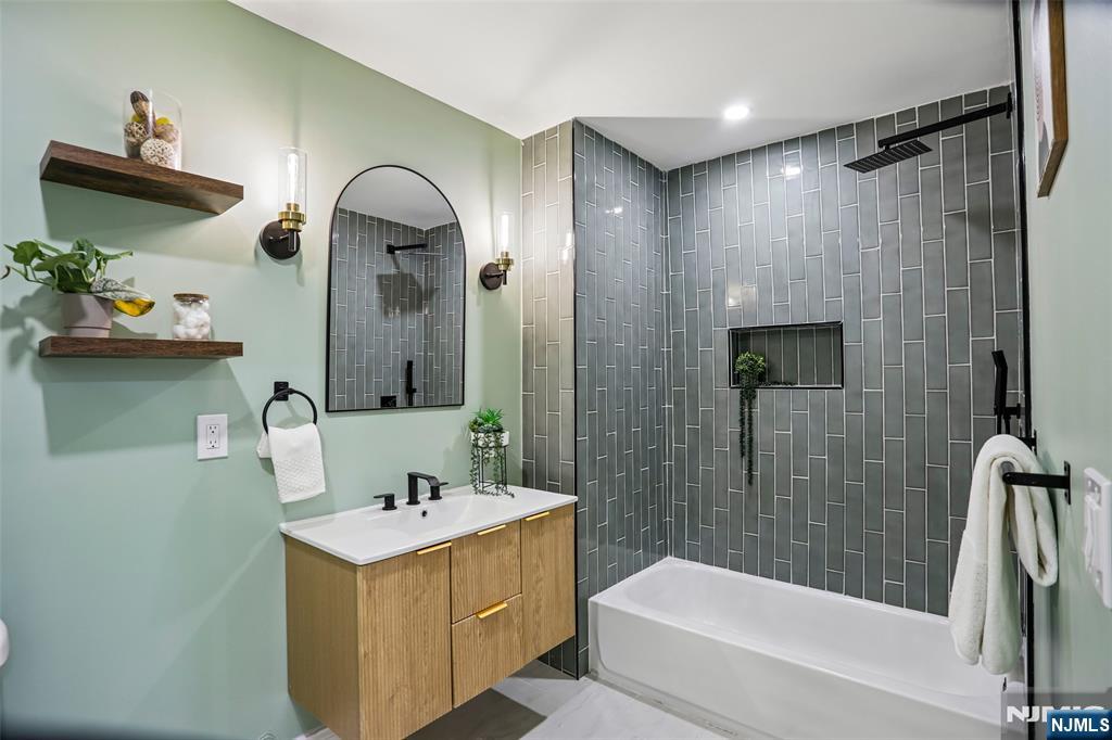 320 62nd Street #101