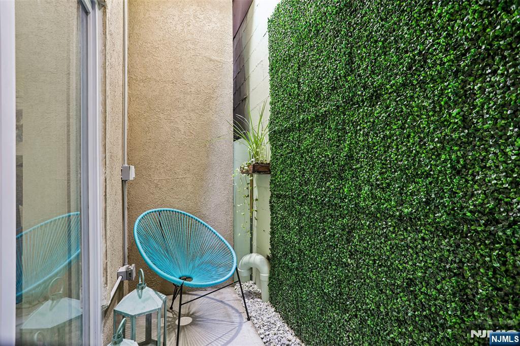 320 62nd Street #101