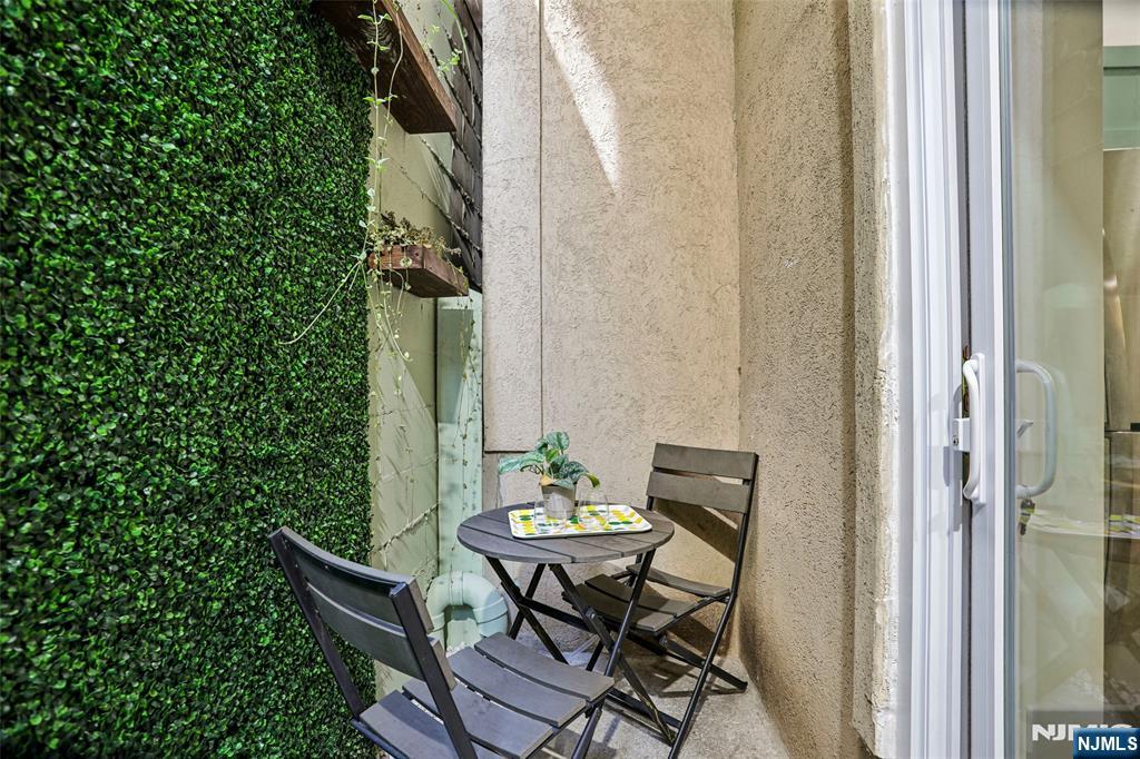 320 62nd Street #101