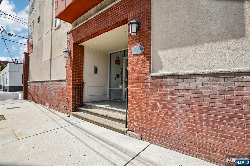 320 62nd Street #101