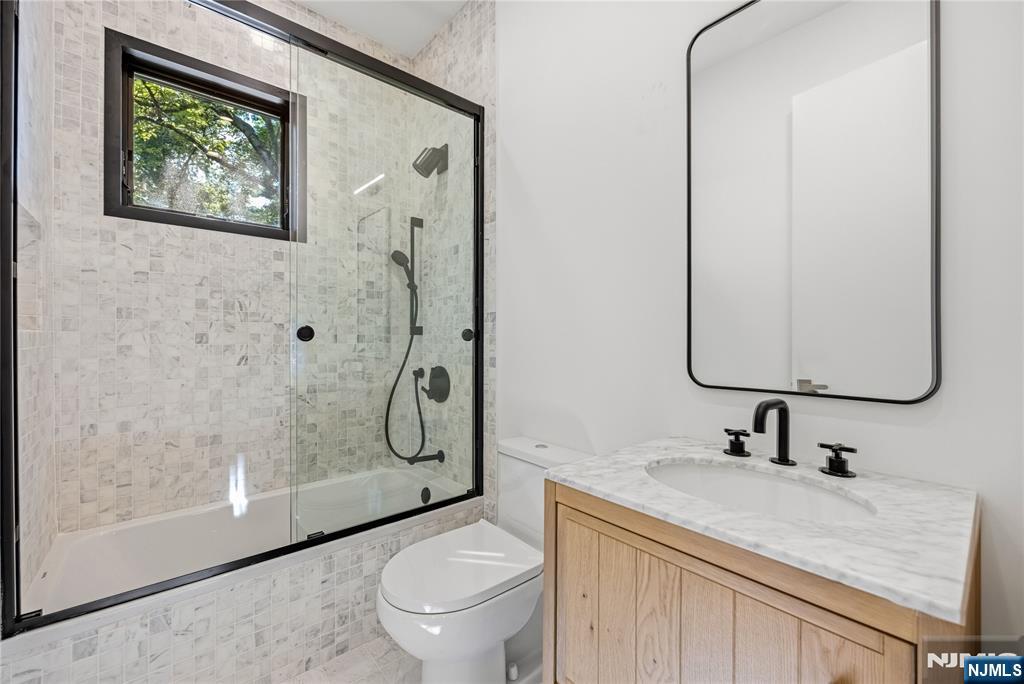 125 Hudson Avenue — photo 28