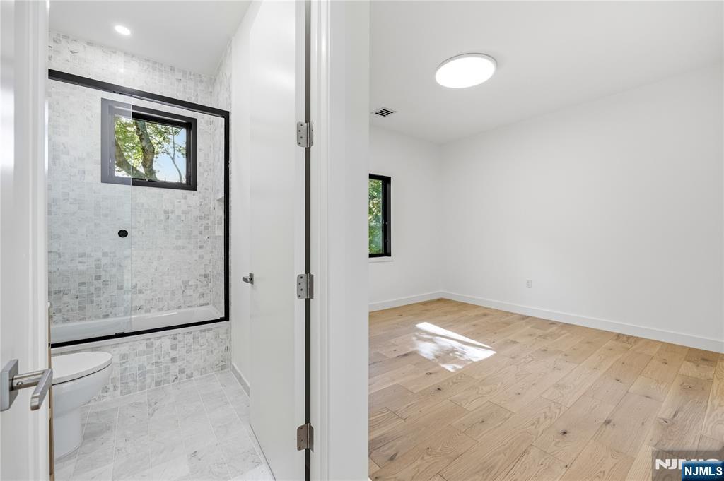 125 Hudson Avenue — photo 31