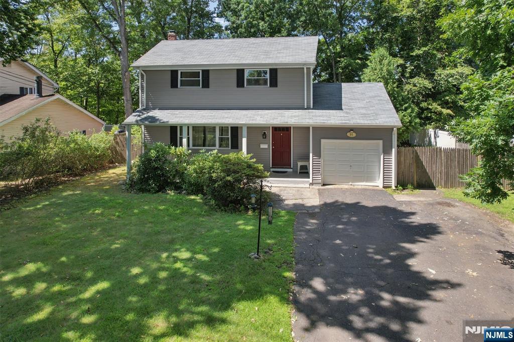 91 Legion Pl, Hillsdale, NJ 07642