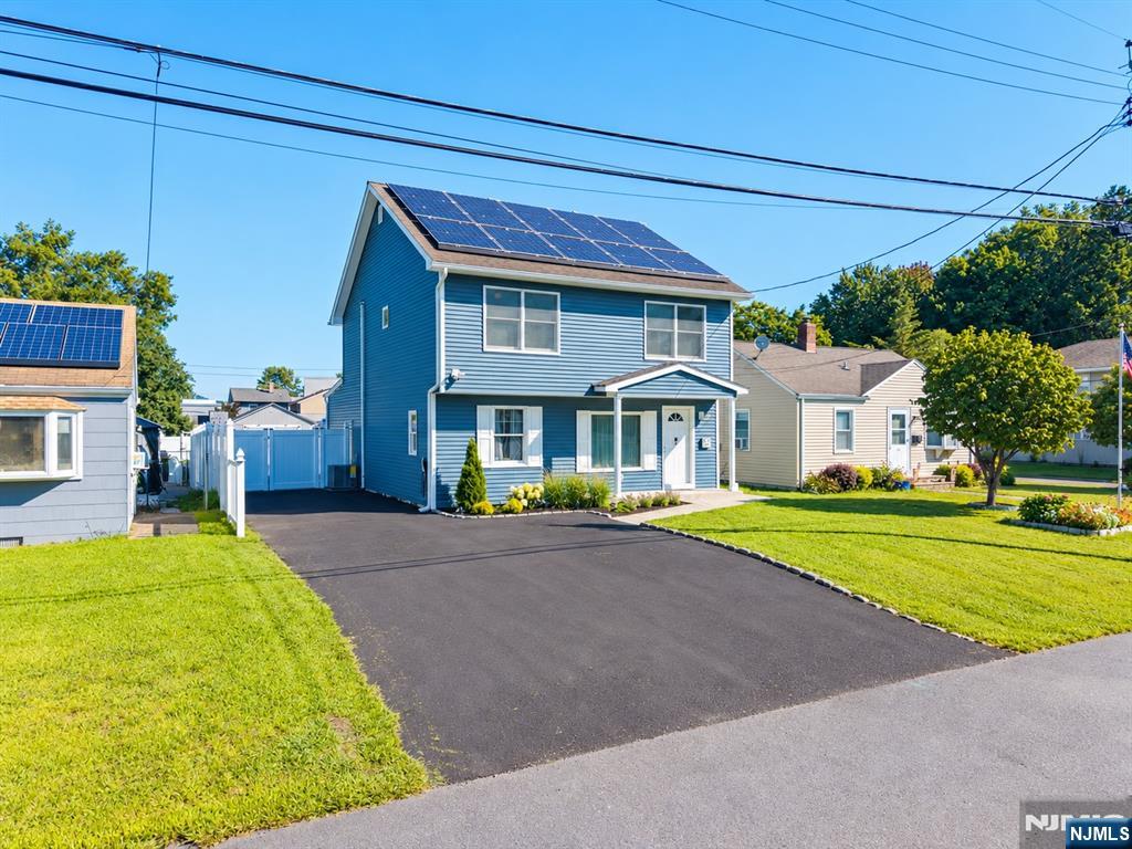 Photo 2 of Single family home for sale at 24 Park Ave, Wanaque, NJ 07420 | MLS# 26033119 | Listing updated on 2026-09-19