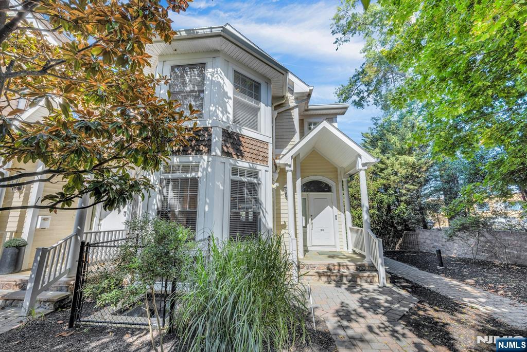 33 E Linden Avenue - Photo 5