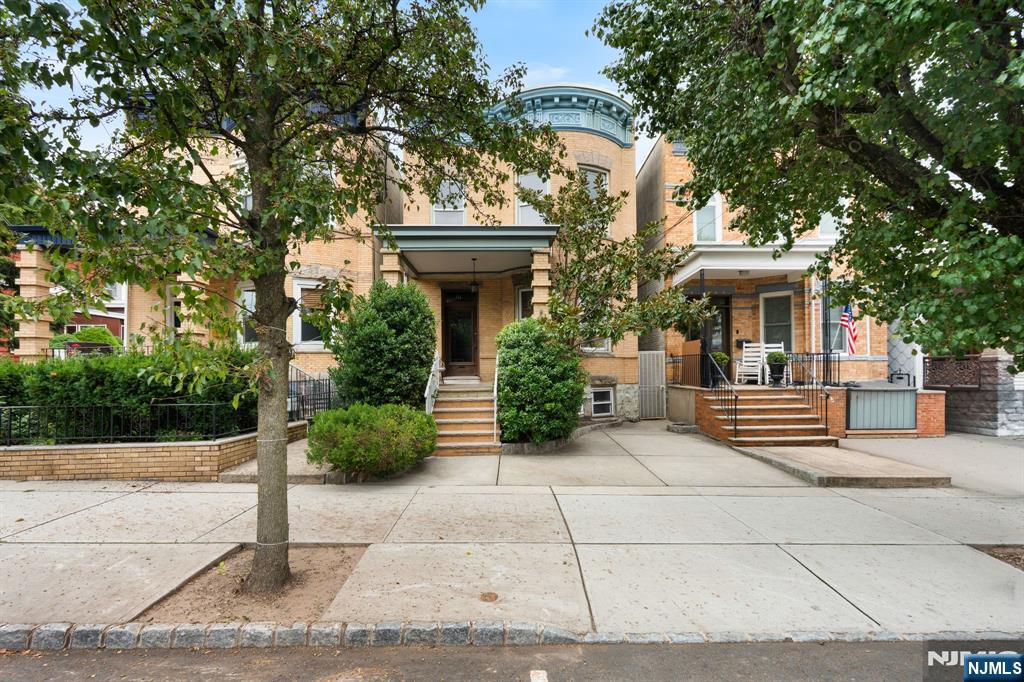 114 Shippen Street - Photo 1