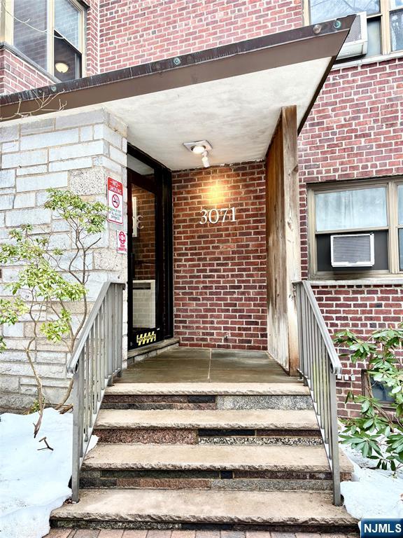 3071 Edwin Avenue 2B - Photo 1