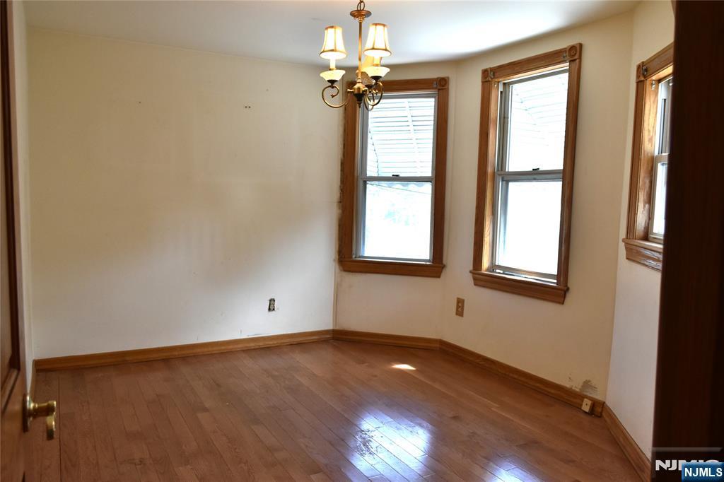3 Linden Avenue