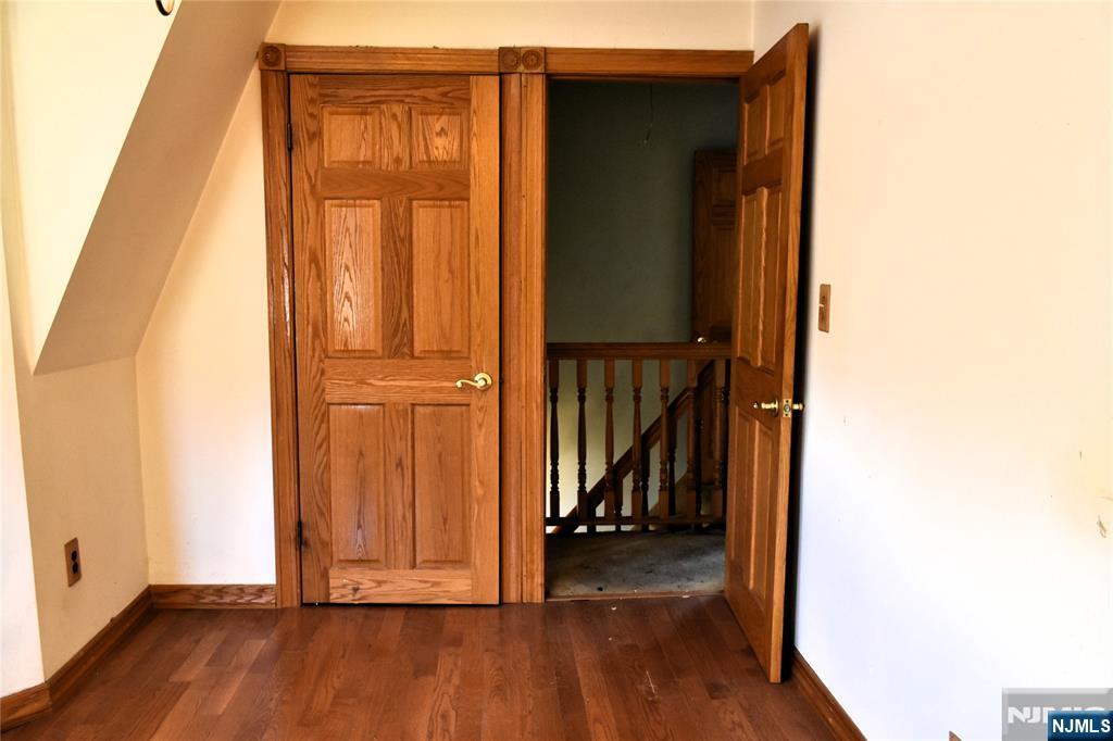 3 Linden Avenue