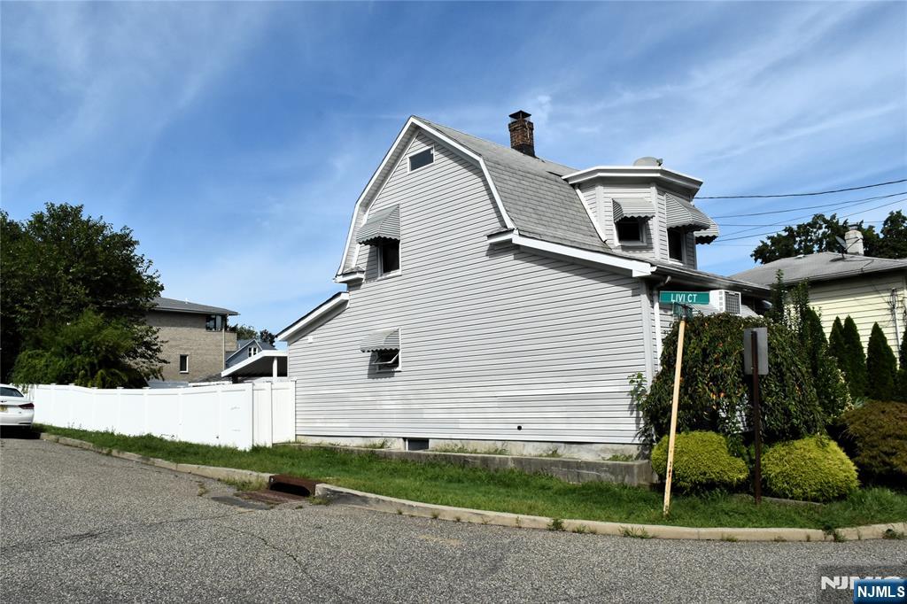 3 Linden Avenue