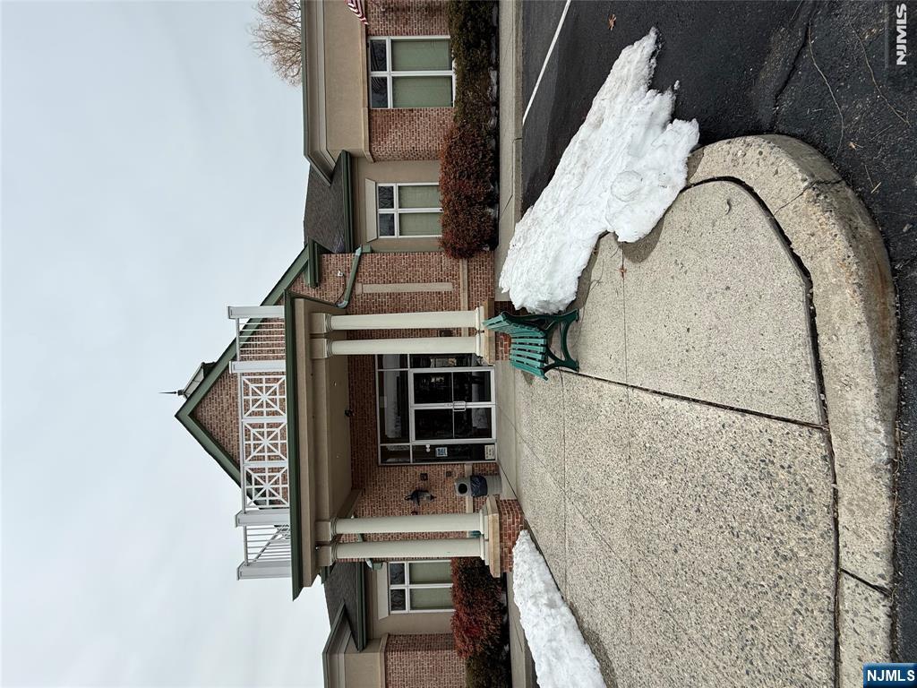 1203 Windsor Park Court #203