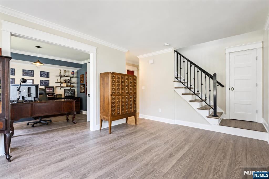 1074 Colfax Avenue - Photo 4